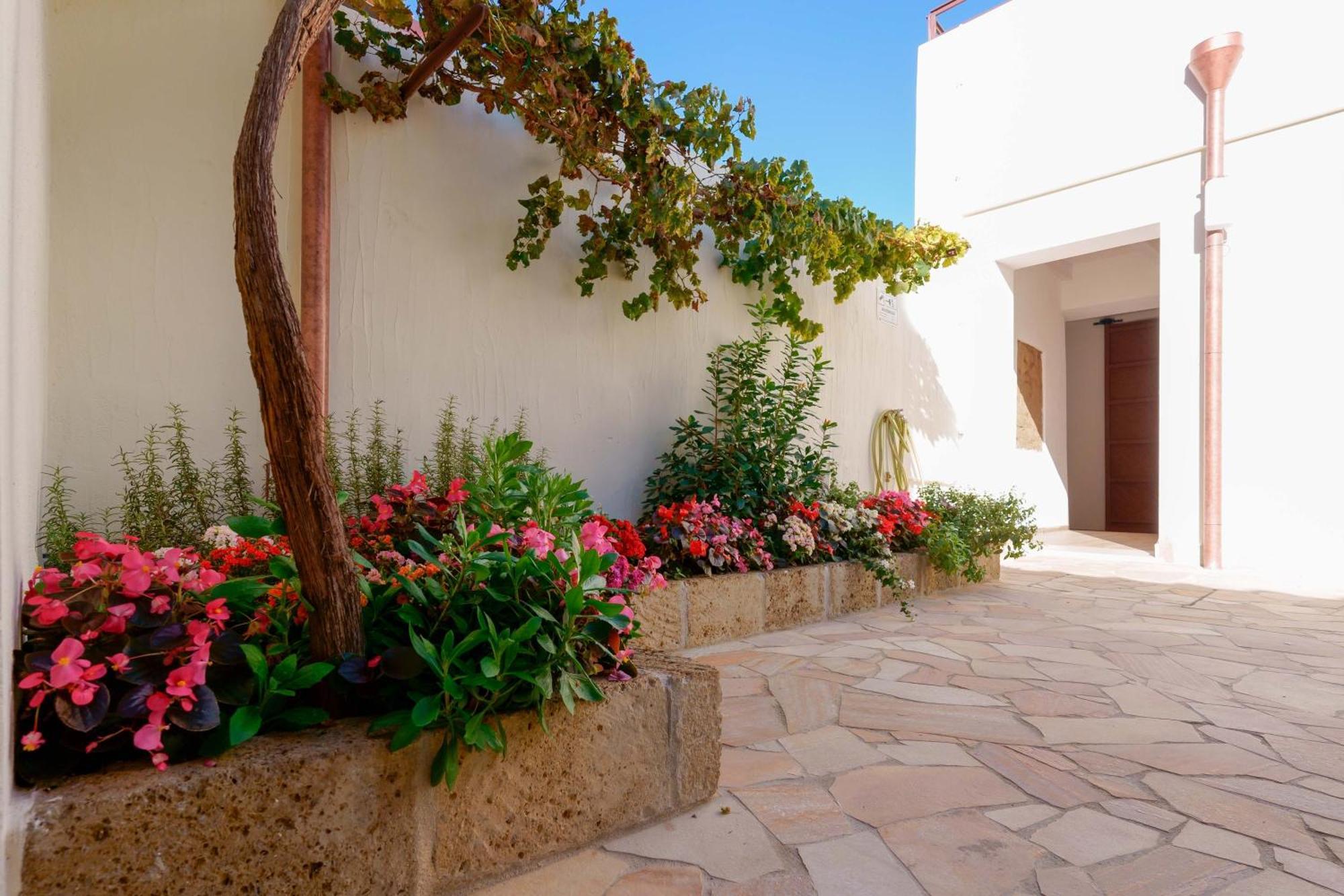 Guest House Deidda - Ts Rooms B&B San Sperate Extérieur photo