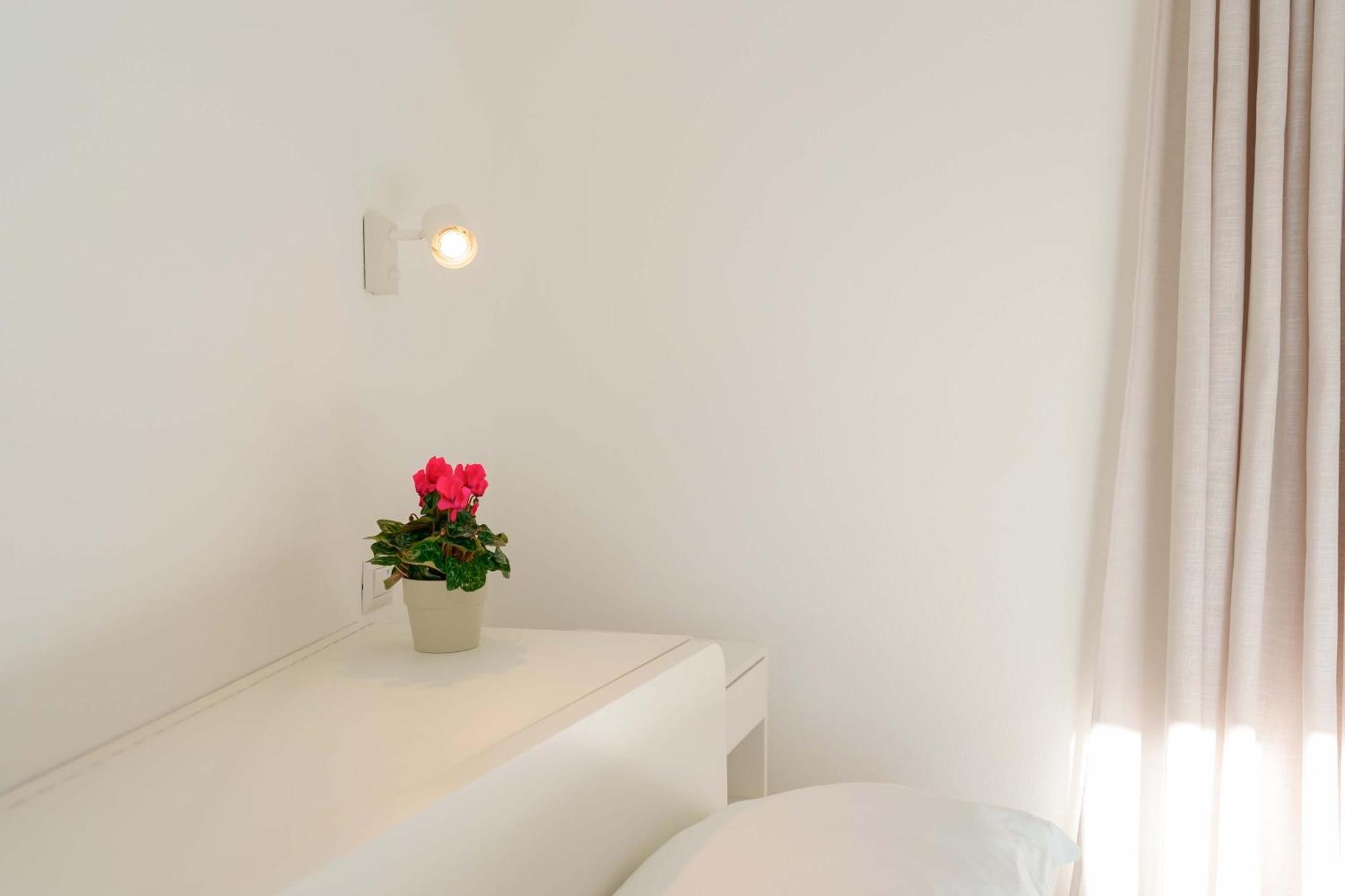 Guest House Deidda - Ts Rooms B&B San Sperate Extérieur photo
