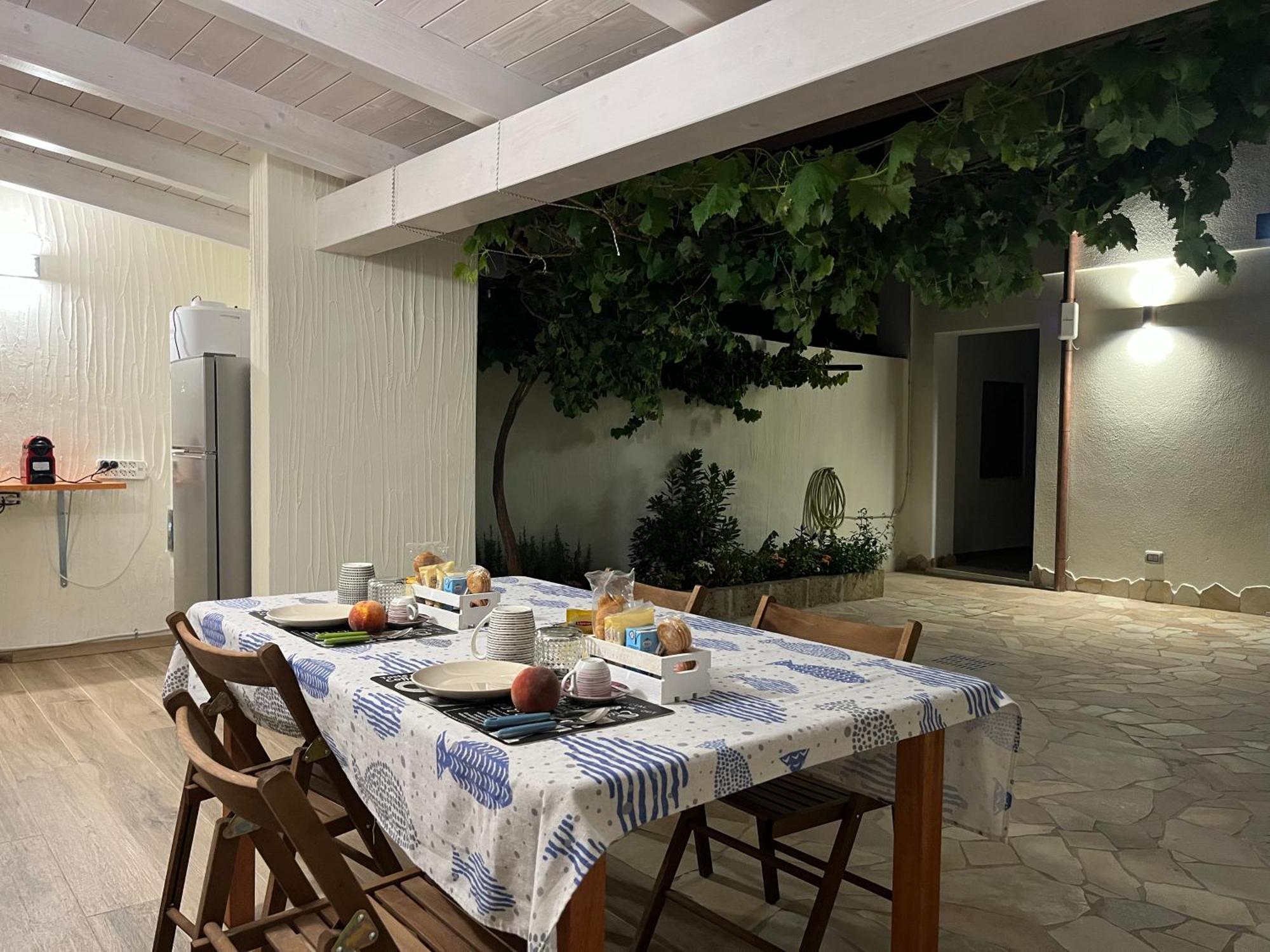 Guest House Deidda - Ts Rooms B&B San Sperate Extérieur photo